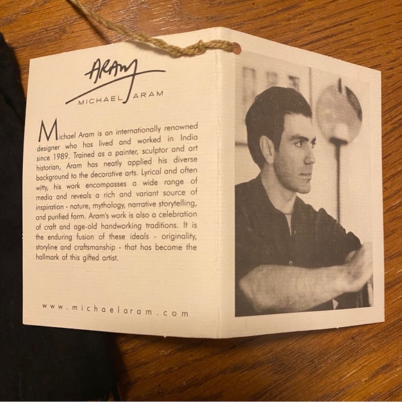 Michael Aram Round Pod Nut Dish - Picture 6 of 6